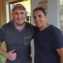 Encontro de amigos no estúdio Villa do Som